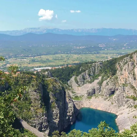 Holiday home Gorgeous In Zmijavci