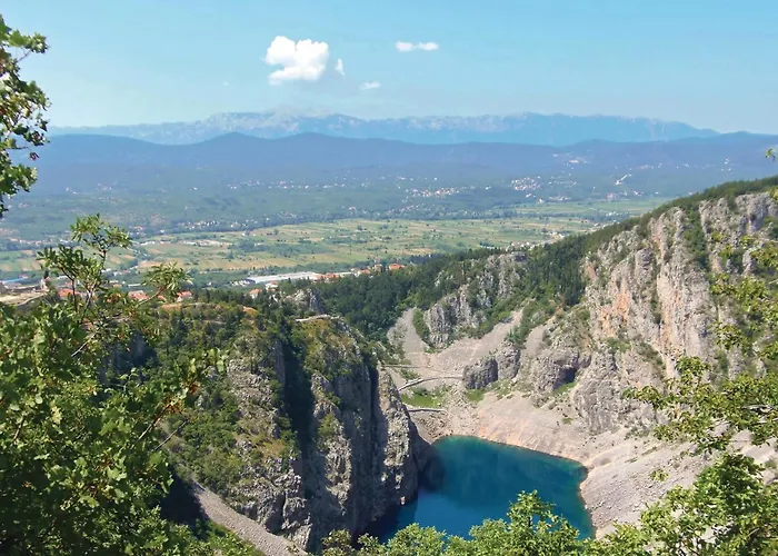 Holiday home Gorgeous In Zmijavci